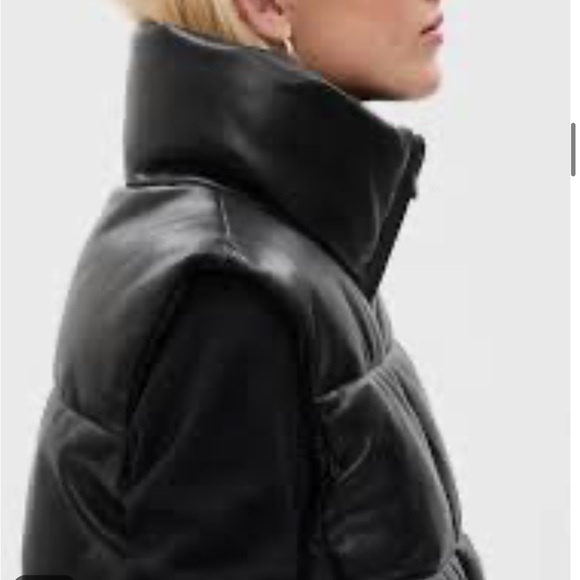 Gap Relaxed Faux Leather Vest - Picture 10 of 10